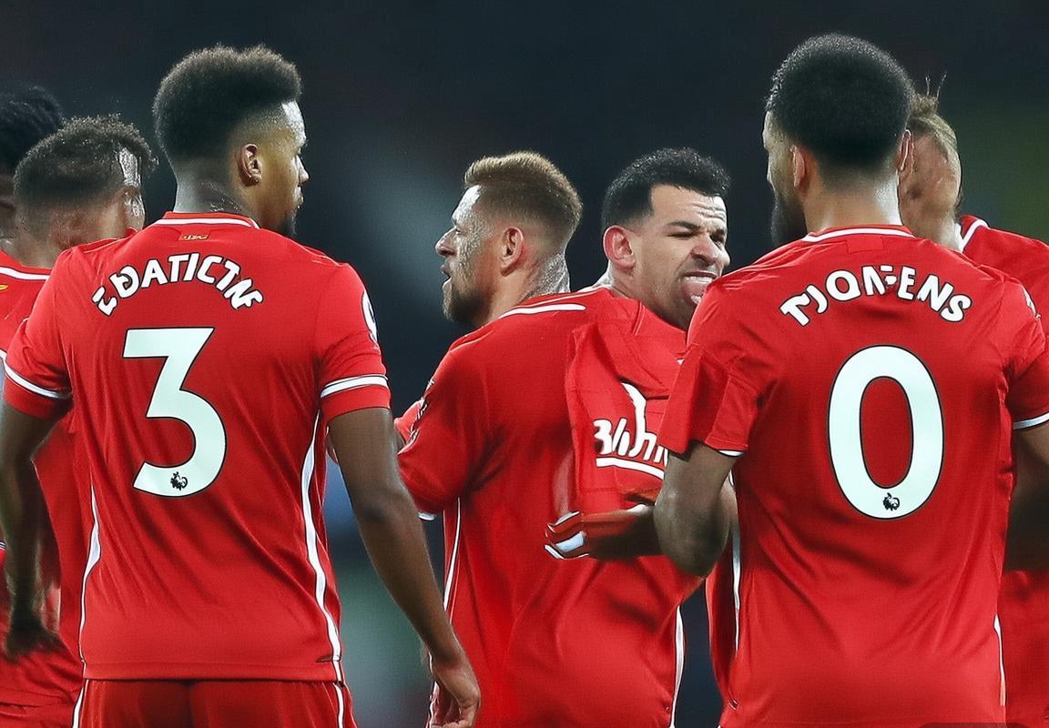 英超联赛争冠格局生变：积分榜前三仅差3分，阿斯顿维拉冲击欧冠席位